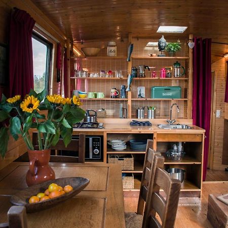 Houseboat Vinkeveen Exterior photo