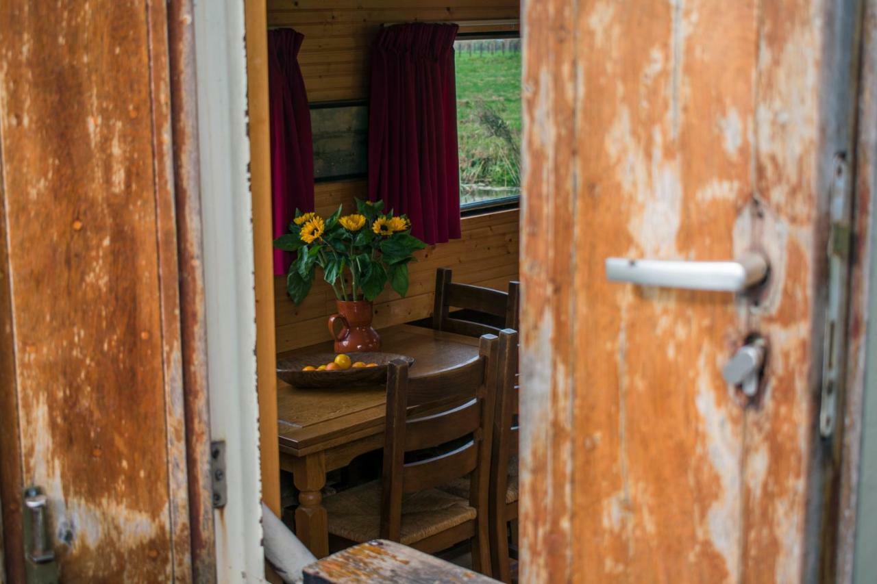 Houseboat Vinkeveen Exterior photo