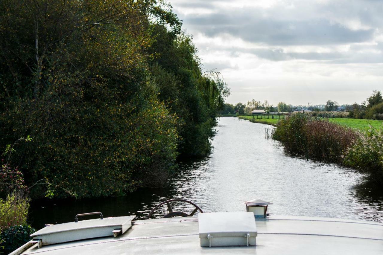 Houseboat Vinkeveen Exterior photo